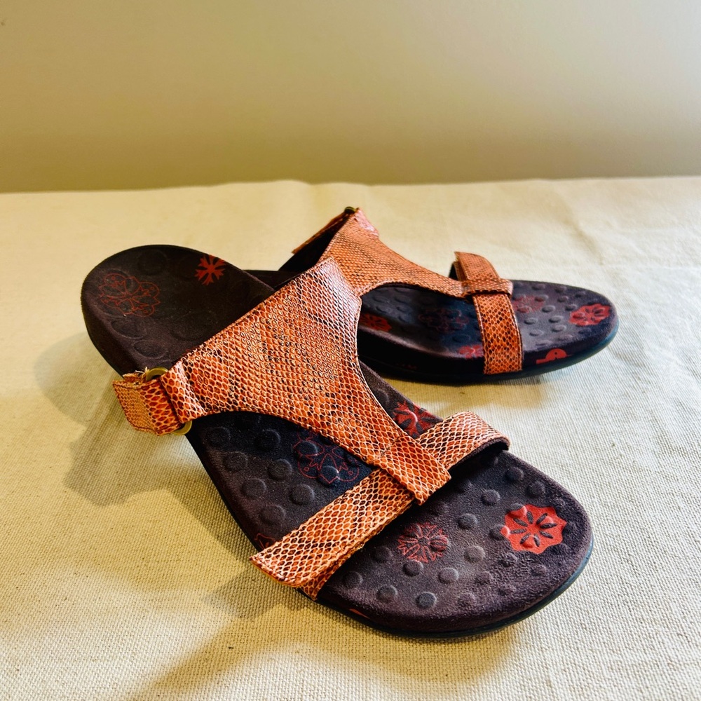 Orthaheel by Vionic sandals size 9 orange adjustable strap